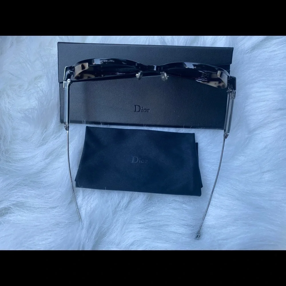 Authentic Christian Dior umbrage Sunglasses 52mm